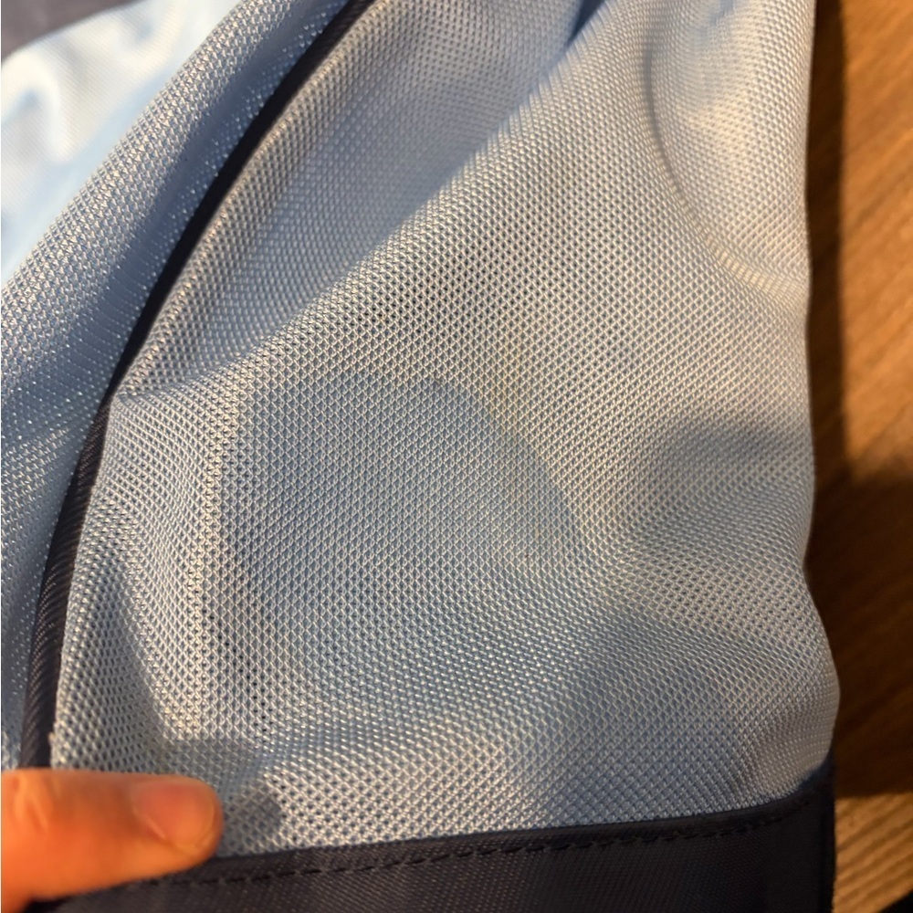 Nike Two-Tone Blue Wet Bag - Picture 4 of 6